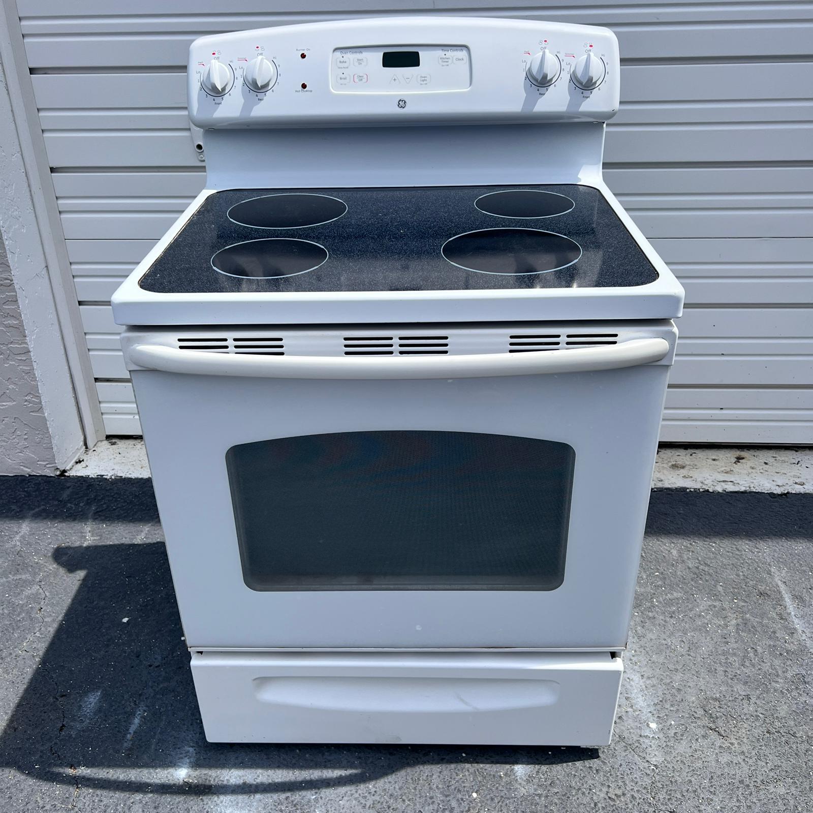 GE Electric Stove GE Electric Stove